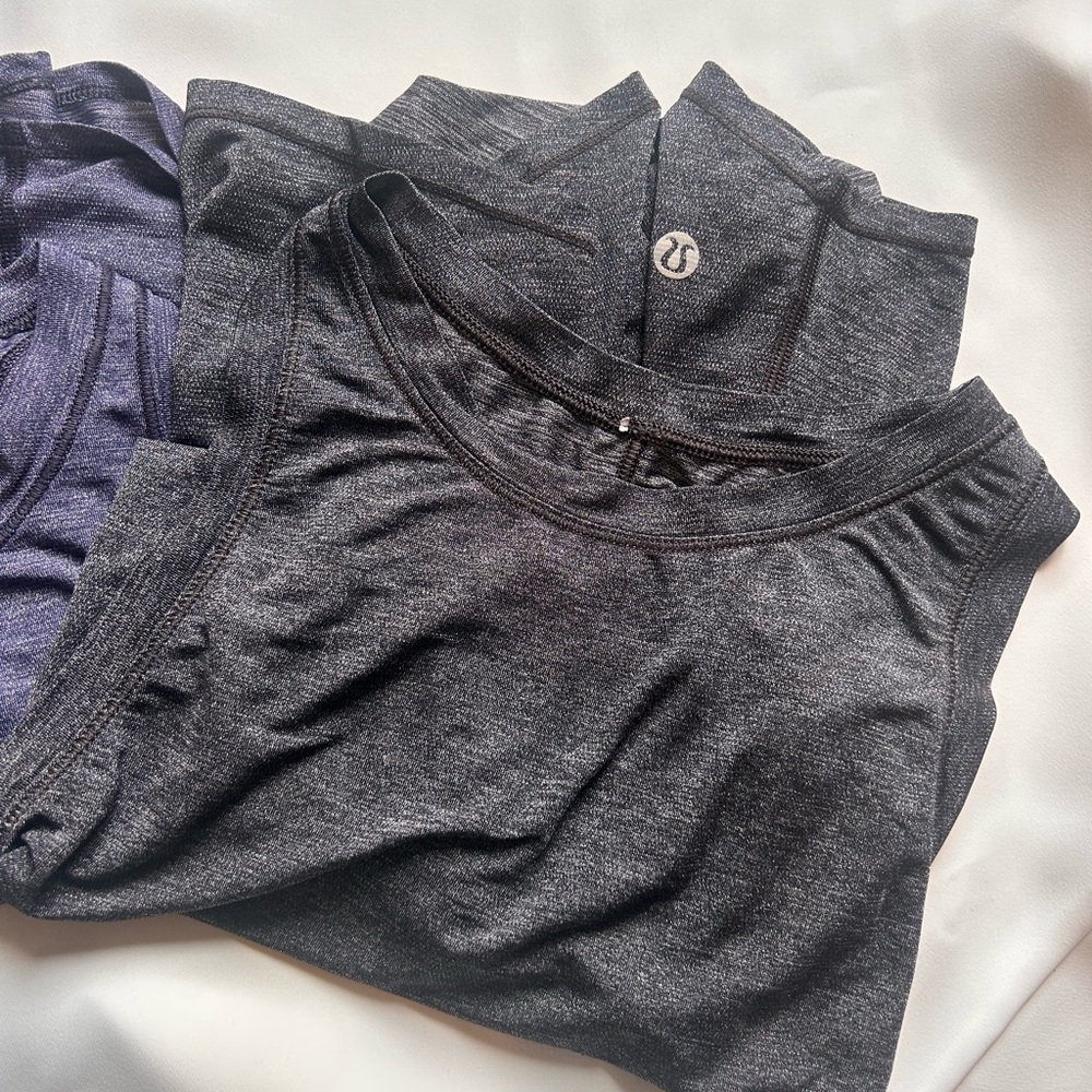 Lululemon BUNDLE! 2 tops! Navy blue and charcoal Tank Tops/workout tanks - Picture 3 of 7